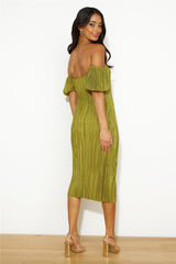 Give Me Plisse Midi Dress Olive